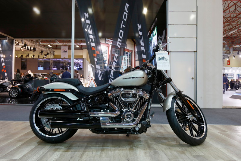 軽量モデルも販売